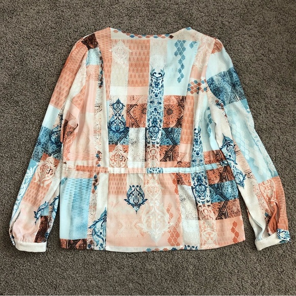 Chico’s Floral Button Cinched Tie Waist Blouse Size 1 (M/8) - Picture 13 of 14